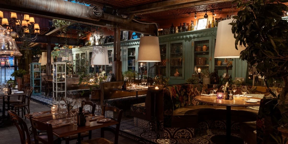 Julbord på Trattorian — Trattorian, Norr Mälarstrand kajplats 464