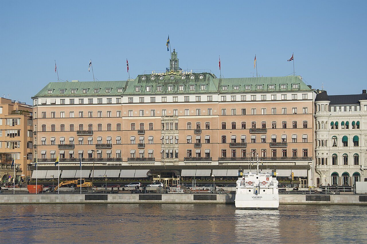 Julbord på Grand Hôtel — Grand Hôtel, Södra Blasieholmshamnen 8
